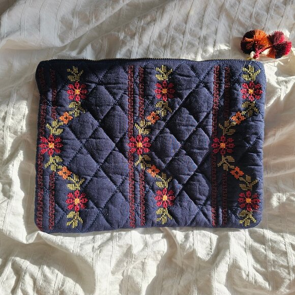 Sezane x Lucia Vergara Max Flat Pouch - Marine Blue w/ Jazmin Embroidery - NWT - Picture 3 of 12
